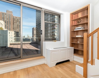 201 East 69th Street - Photo Thumbnail 8