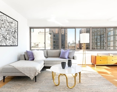 201 East 69th Street - Photo Thumbnail 2