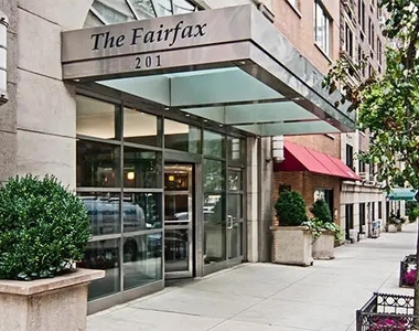 201 East 69th Street - Photo Thumbnail 17