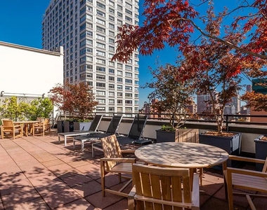 201 East 69th Street - Photo Thumbnail 12