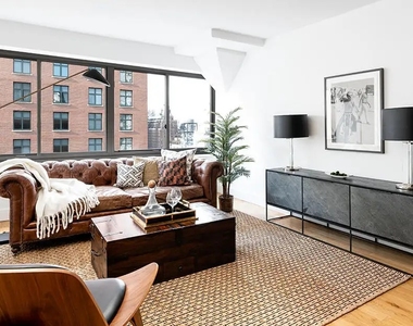 201 East 69th Street - Photo Thumbnail 5