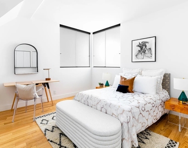 201 East 69th Street - Photo Thumbnail 14