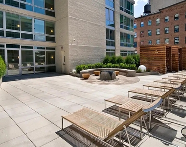 505 West 37th Street - Photo Thumbnail 5