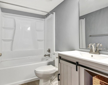 6660 Somerset Drive - Photo Thumbnail 21