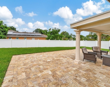 4471 Brandywine Drive - Photo Thumbnail 26