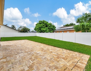 4471 Brandywine Drive - Photo Thumbnail 33