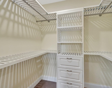 4471 Brandywine Drive - Photo Thumbnail 21
