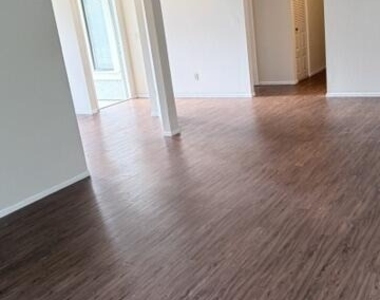 1402 Se Ashford Place - Photo Thumbnail 14