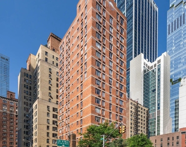 444 West 35th Street - Photo Thumbnail 11