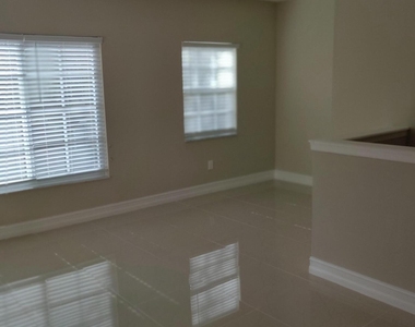 10330 S Fox Trail Road S - Photo Thumbnail 8