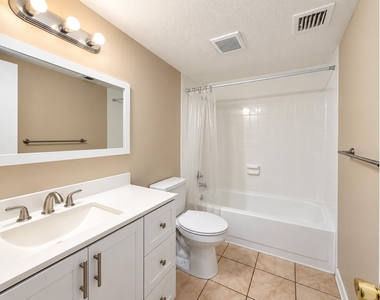 838 Nw Fork Road - Photo Thumbnail 5