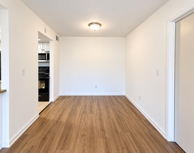 838 Nw Fork Road - Photo Thumbnail 2