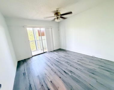 801 Sw 133rd Terrace Nw - Photo Thumbnail 11