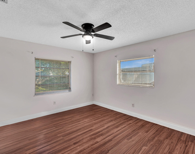 4719 Bison Street - Photo Thumbnail 23