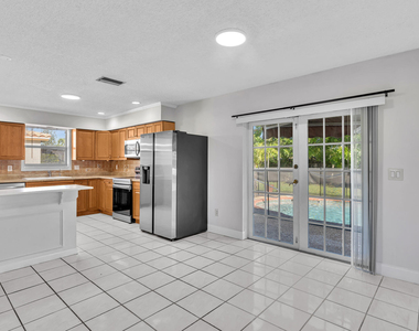 4719 Bison Street - Photo Thumbnail 15