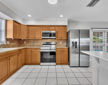 4719 Bison Street - Photo Thumbnail 22