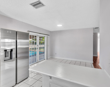 4719 Bison Street - Photo Thumbnail 20