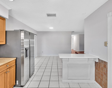 4719 Bison Street - Photo Thumbnail 21