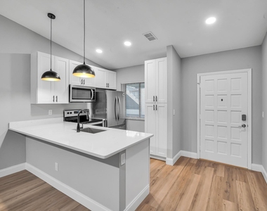 800 Nw Fork Road - Photo Thumbnail 5