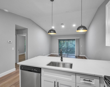 800 Nw Fork Road - Photo Thumbnail 4