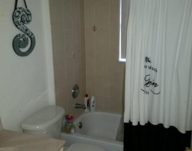 1566 Sw Flagami Road - Photo Thumbnail 9