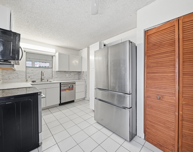 7875 Margate Boulevard - Photo Thumbnail 10