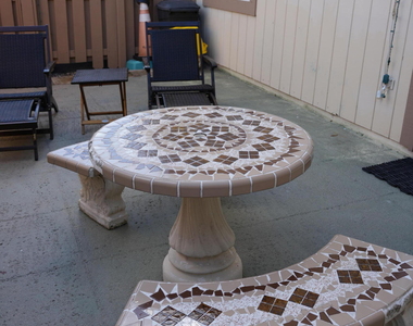 354 Maplecrest Circle - Photo Thumbnail 13