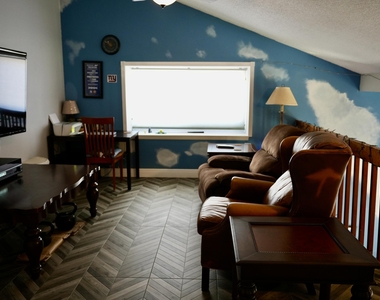 354 Maplecrest Circle - Photo Thumbnail 10