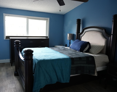 354 Maplecrest Circle - Photo Thumbnail 11