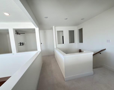 7043 Lathrop Lane - Photo Thumbnail 19