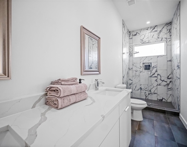 1350 Strickland Street - Photo Thumbnail 15