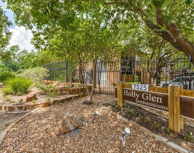 7525 Holly Hill Drive - Photo Thumbnail 16