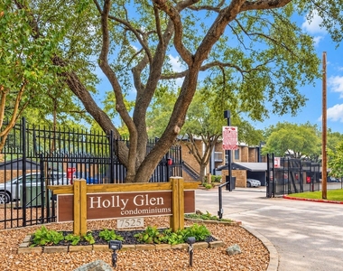 7525 Holly Hill Drive - Photo Thumbnail 3