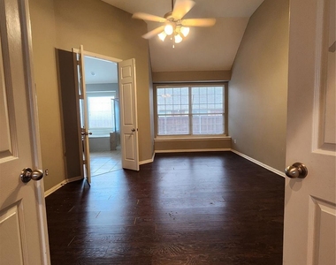 2480 Deerwood Drive - Photo Thumbnail 6
