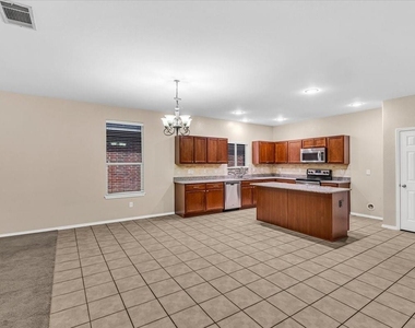 619 Denali Drive - Photo Thumbnail 9