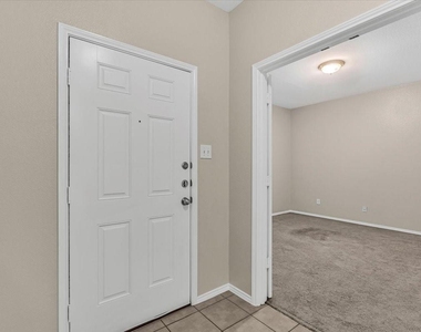619 Denali Drive - Photo Thumbnail 4