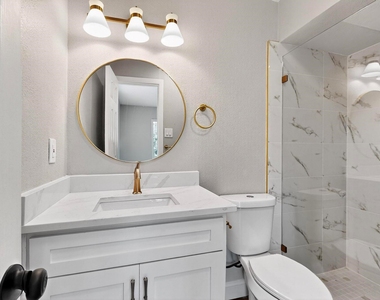 5919 E University Boulevard - Photo Thumbnail 22