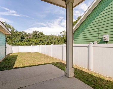 1219 Devonshire Drive - Photo Thumbnail 22