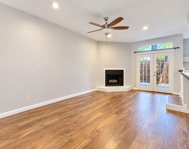 7525 Holly Hill Drive - Photo Thumbnail 3