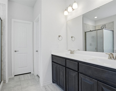 1112 Bowlus Drive - Photo Thumbnail 8