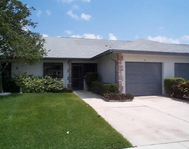 147 Moccasin Trail S - Photo Thumbnail 5
