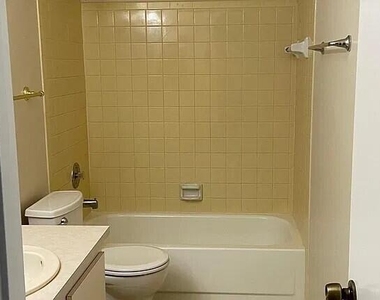147 Moccasin Trail S - Photo Thumbnail 11