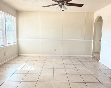 2034 Fannin Street - Photo Thumbnail 14