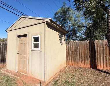 2034 Fannin Street - Photo Thumbnail 31