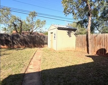 2034 Fannin Street - Photo Thumbnail 30