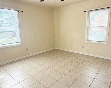 2034 Fannin Street - Photo Thumbnail 20