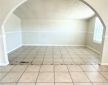 2034 Fannin Street - Photo Thumbnail 4