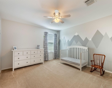 2121 Meadow View Drive - Photo Thumbnail 19