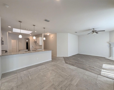 2424 Clay Creek Lane - Photo Thumbnail 19