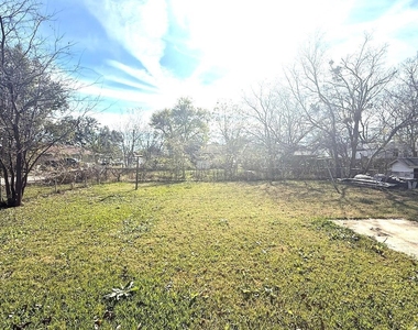 3901 Park Street - Photo Thumbnail 15